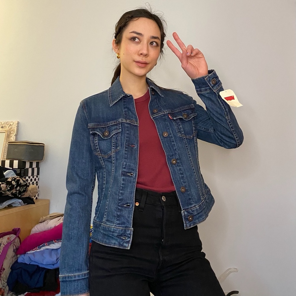 LEVI’S Original Trucker Denim Jean Jacket - Picture 6 of 7